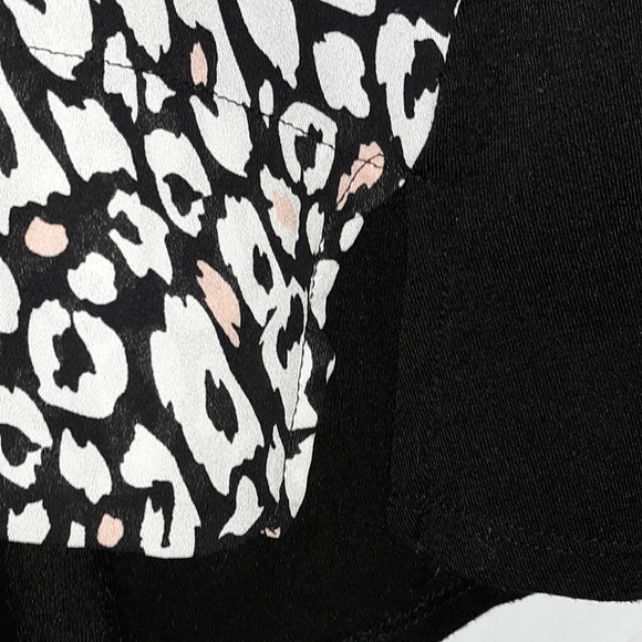 🎃Kardashian Kollection Print Top - Picture 6 of 6